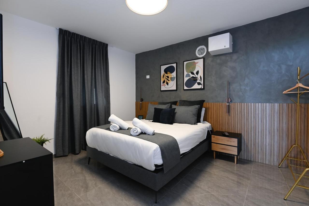 Yalarent C Kinneret Hotel Apartments Мігдаль Екстер'єр фото