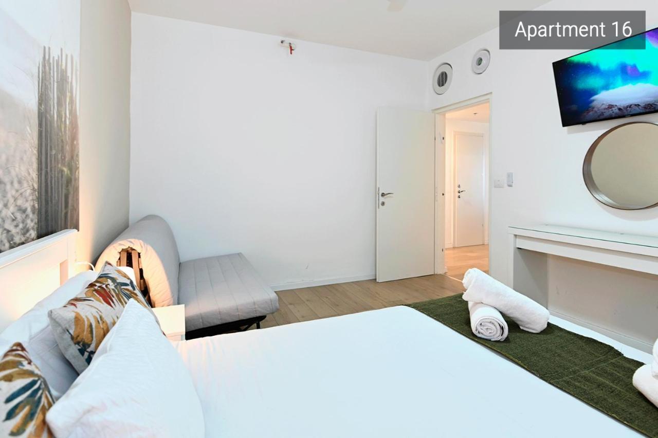 Yalarent C Kinneret Hotel Apartments Мігдаль Екстер'єр фото